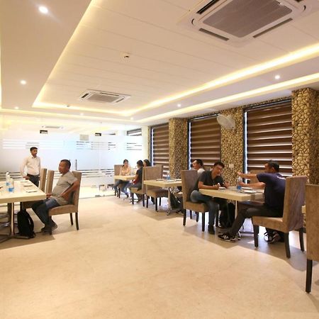 Hotel The Vegas Delhi Airport- A Boutique Hotel New Delhi Extérieur photo