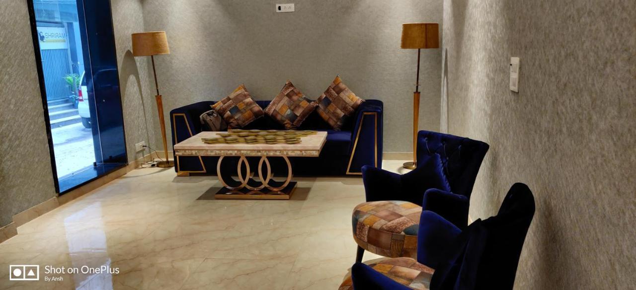 Hotel The Vegas Delhi Airport- A Boutique Hotel New Delhi Extérieur photo