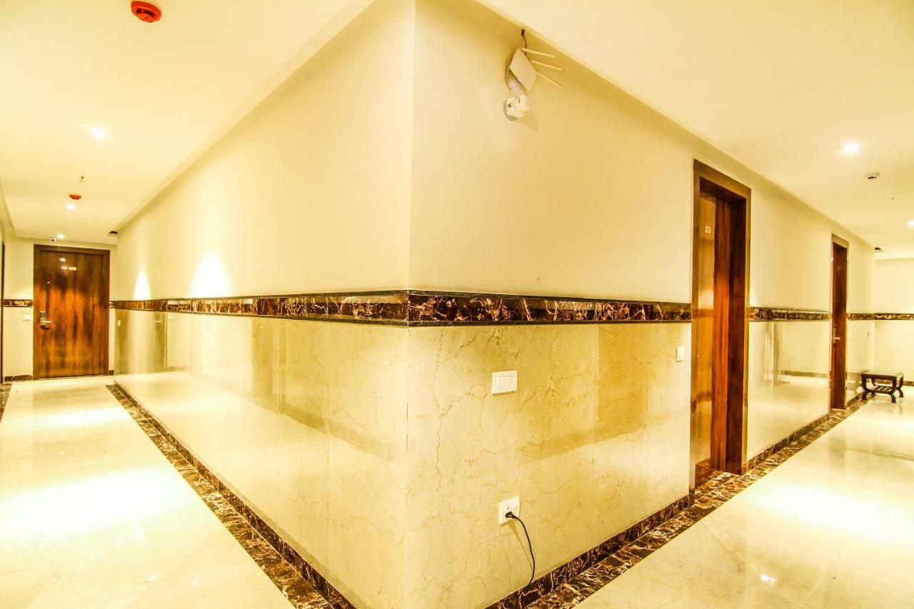 Hotel The Vegas Delhi Airport- A Boutique Hotel New Delhi Extérieur photo