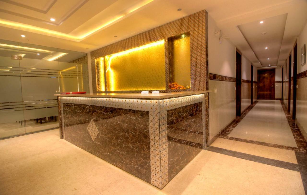 Hotel The Vegas Delhi Airport- A Boutique Hotel New Delhi Extérieur photo