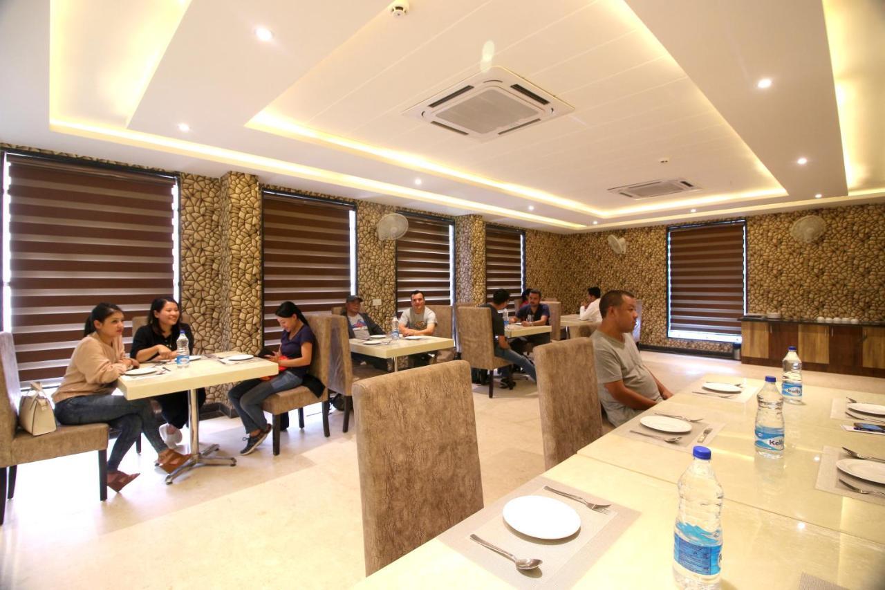 Hotel The Vegas Delhi Airport- A Boutique Hotel New Delhi Extérieur photo